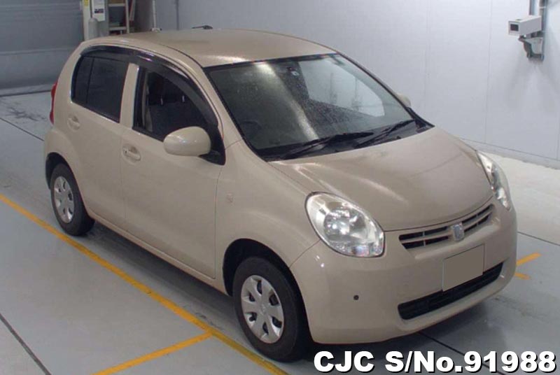 Toyota passo 2012